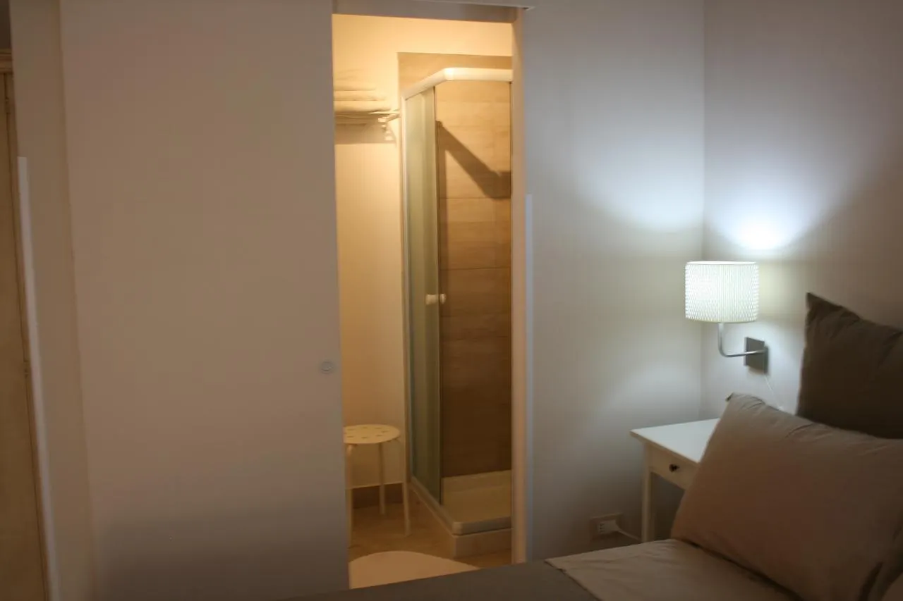 אצ'י קטנה B&B Il Vulcano לינה וארוחת בוקר אצ'י קטנה
