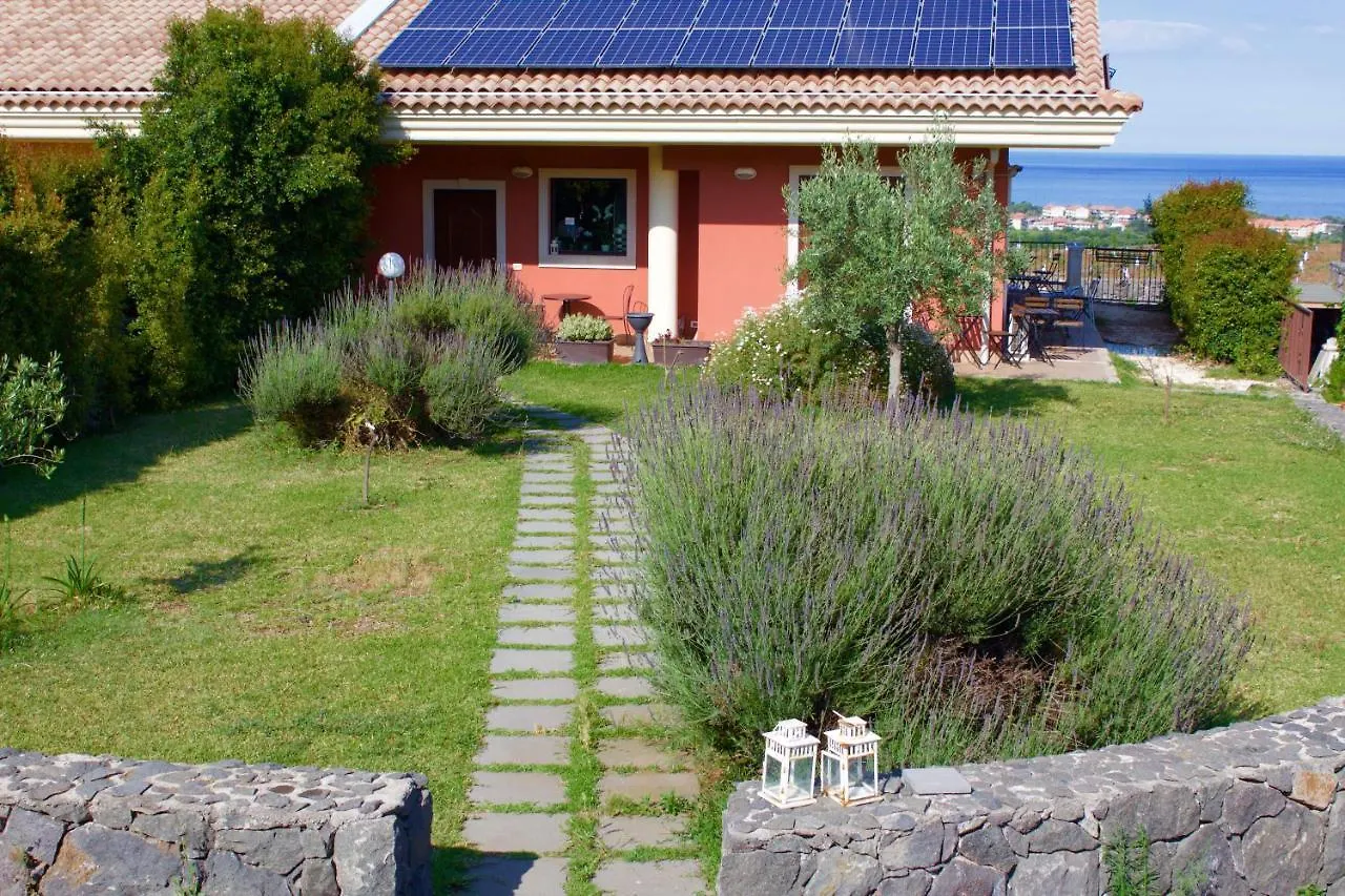 B&B Il Vulcano Aci Catena